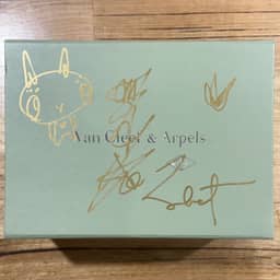 Bunny Love VC&A Box 2026 Sabet — thumbnail 2