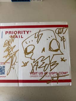 Skull Love 2026 Sabet Original on usps box — thumbnail 1