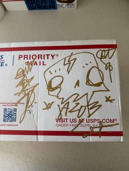 Skull Love 2026 Sabet Original on usps box — thumbnail 2