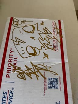 Skull Love 2026 Sabet Original on usps box — thumbnail 3