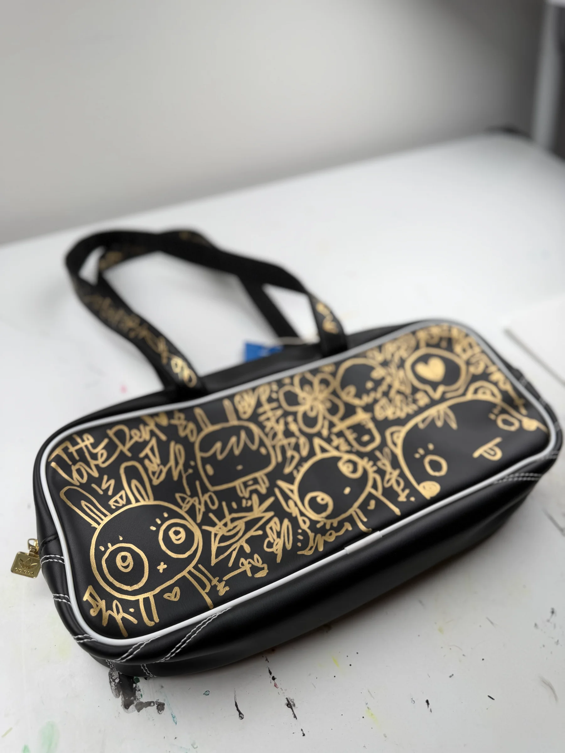 Little Hearts 2026 Sabet Hand-Painted Bag — banner