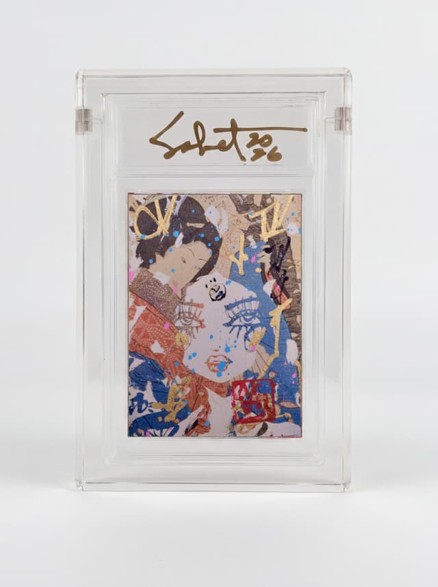 Beni Lips Bijin 2026 Sabet Mini Original, in its acrylic case
