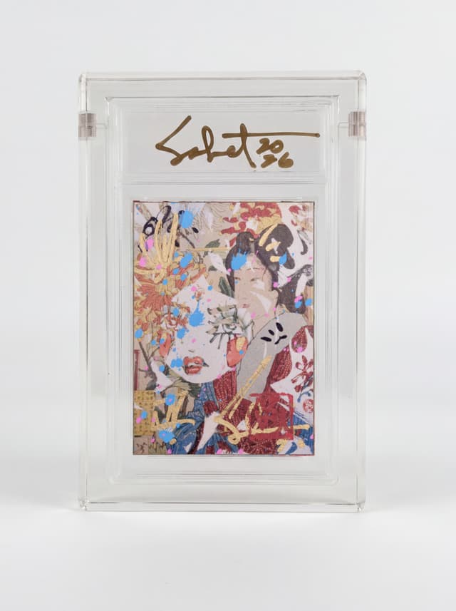 Kiku Mask 2026 Sabet Mini Original, in its acrylic case